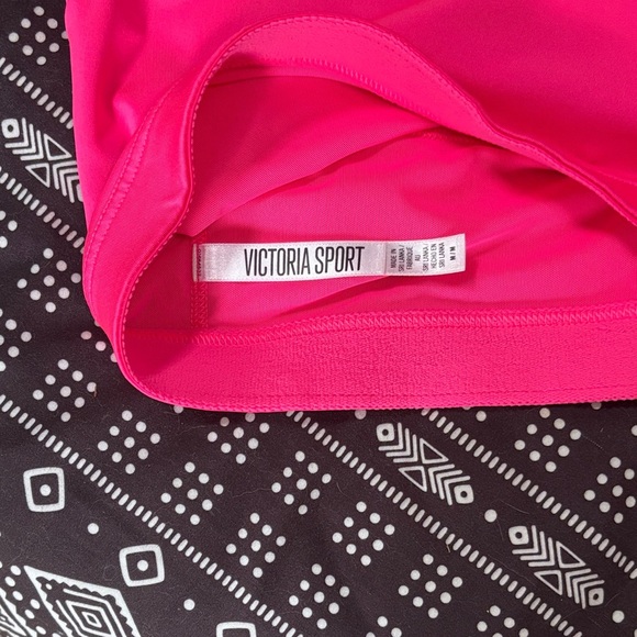 Victoria’s Secret Pink the show off Strappy Women's Sports Bra - Picture 2 of 6